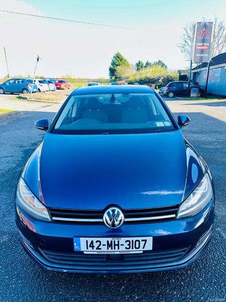 Volkswagen Golf 2014 383616327