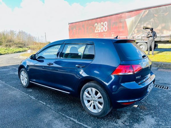 Volkswagen Golf 2014 383616331