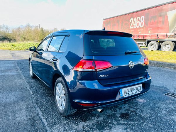 Volkswagen Golf 2014 383616333