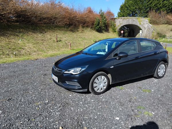 Opel Astra 2019 383618361