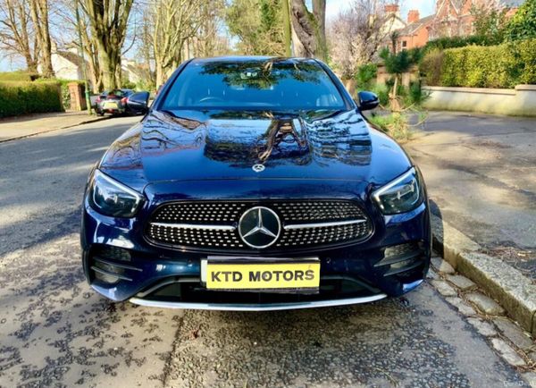 Mercedes-Benz E-Class 2022 383627543