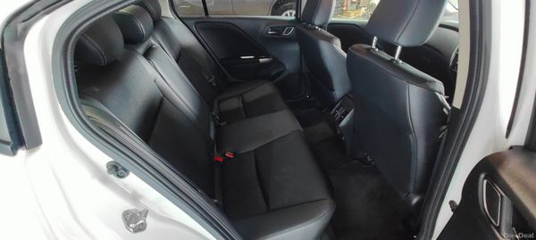 152 Honda Grace 1.5 Petrol Hybrid - Self charging 383630117