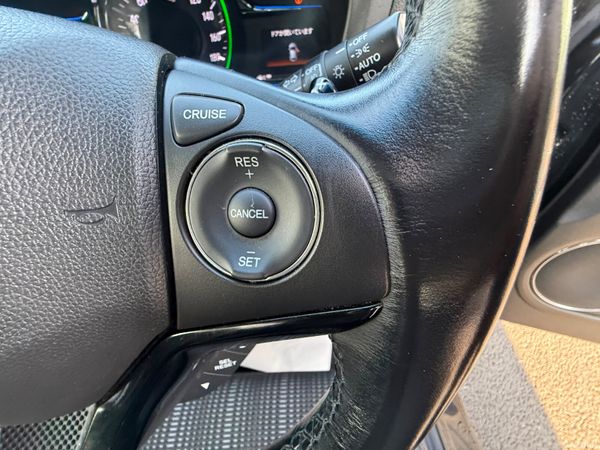 2016 Honda Vezel (HR-V) 1.5 Hybrid Automatic 383776851