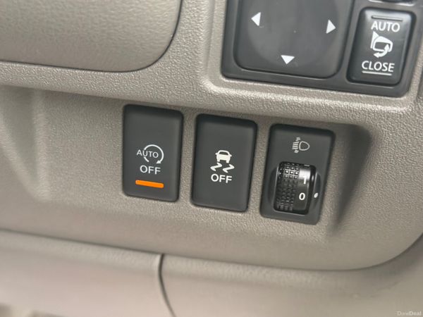 Nissan March 2015 383777063