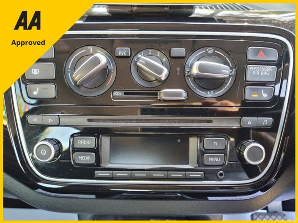 2014 Volkswagen up Automatic 383779145