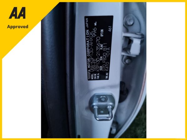 2015 Toyota Vitz 1.L Automatic 383779429