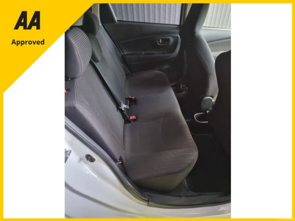 2014 Toyota Vitz 1.3L Automatic 383779545