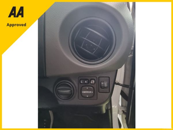 2014 Toyota Vitz 1.3L Automatic 383779555