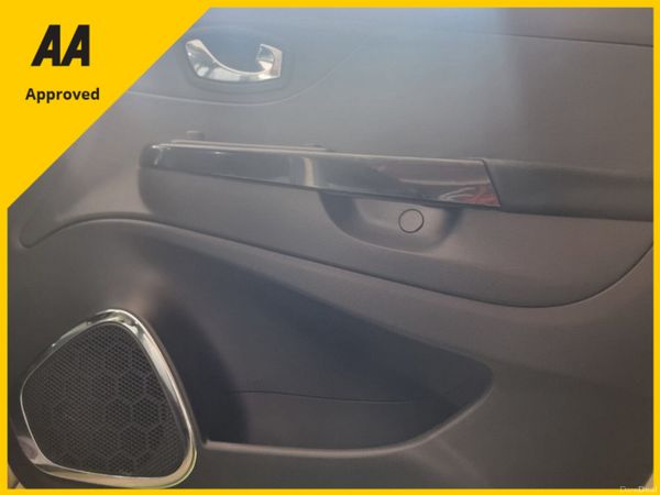 2014 Renault Captur Automatic 383779879