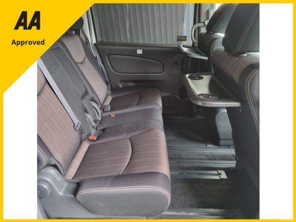 2014 Nissan Serena Full option Automatic 383780107