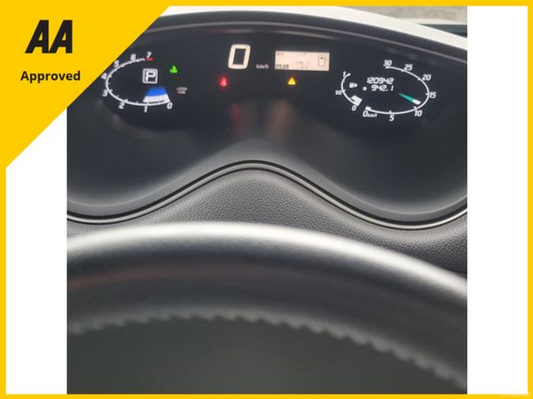 2014 Nissan Serena Full option Automatic 383780117