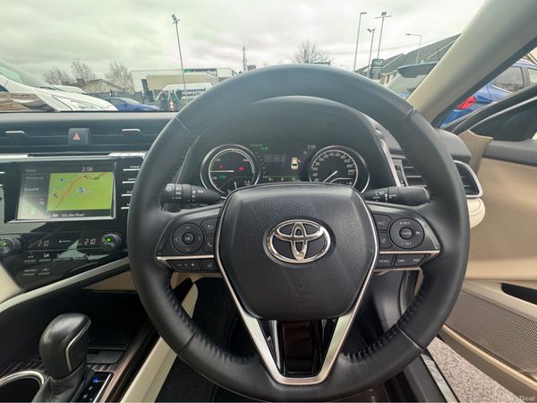 Toyota Camry PLATINUM IRISH CAR TOP SPEC 383781645