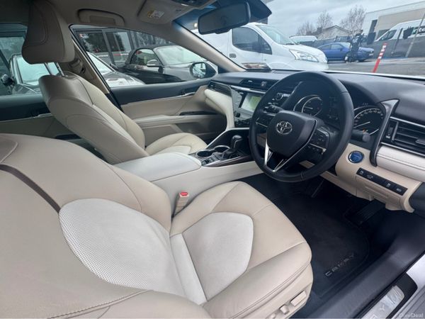 Toyota Camry PLATINUM IRISH CAR TOP SPEC 383781653