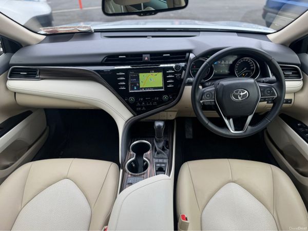 Toyota Camry PLATINUM IRISH CAR TOP SPEC 383781669