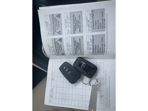 Toyota Camry PLATINUM IRISH CAR TOP SPEC 383781677