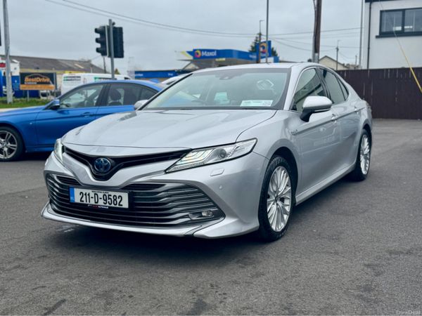 Toyota Camry PLATINUM IRISH CAR TOP SPEC 383781619