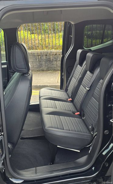 Demo Sale - Mercedes-Benz T-Class 2025 383787481