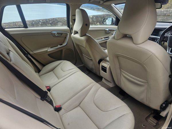 Volvo V60 2014 1.6 Diesel 383795843