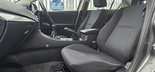 2011 Mazda 3 (Low milage) 383798951