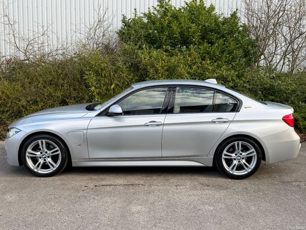 BMW 330e M-Sport 2017 383717485