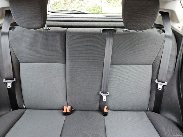 Ford Fiesta 2013 1.2 low mileage only 105klm 383719799