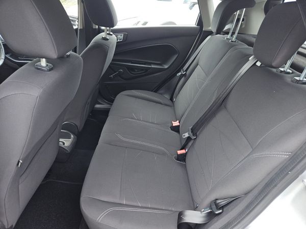 Ford Fiesta 2014 1.2 zetec low mileage 383724947