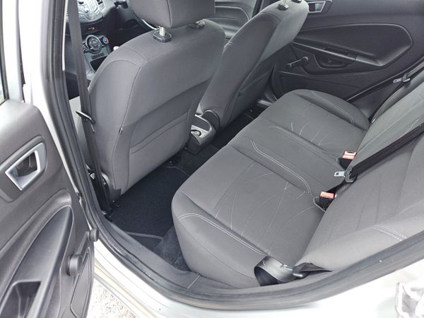 Ford Fiesta 2014 1.2 zetec low mileage 383724953