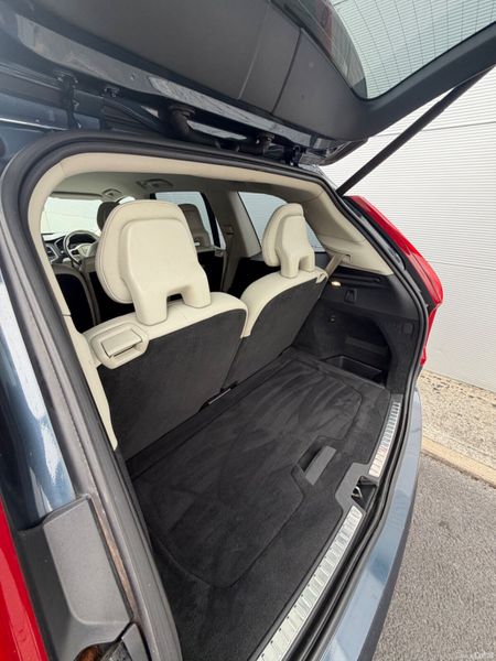 Volvo XC90 Momentum *7seater 383731275