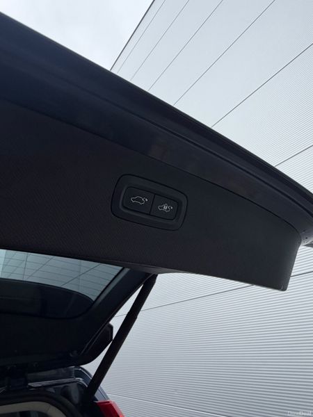 Volvo XC90 Momentum *7seater 383731283