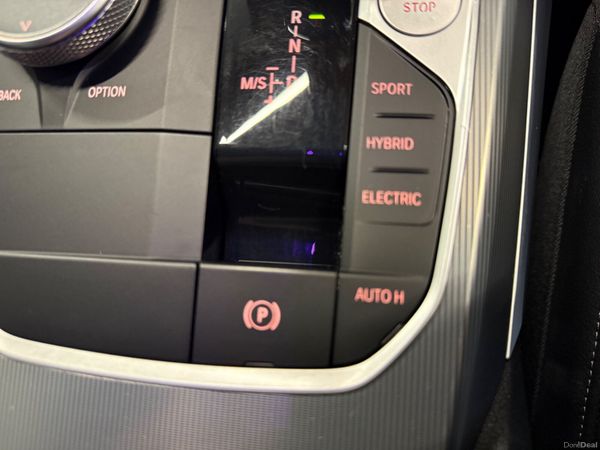 221 BMW 330E M-Sport 383734969