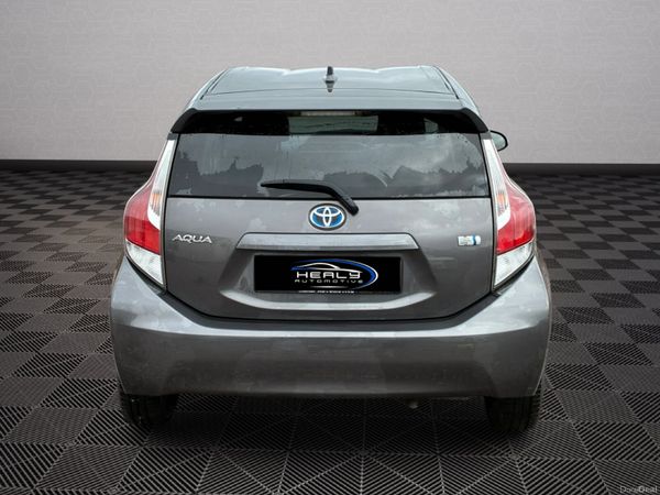 2015 Toyota Aqua / Yaris *Automatic* 383735863