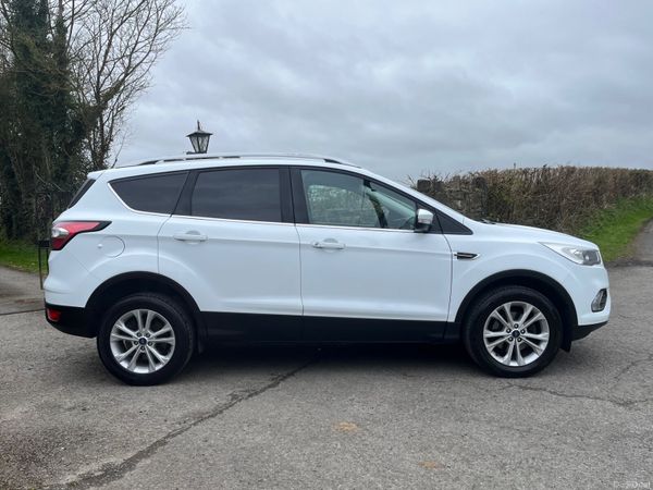 Ford Kuga 1.5TDCi 120PS Titanium 383735961