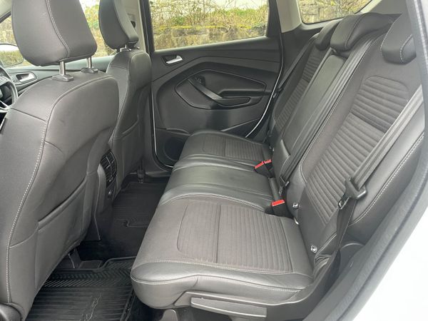 Ford Kuga 1.5TDCi 120PS Titanium 383735969