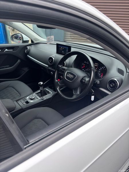 Audi A3 2016 383852379