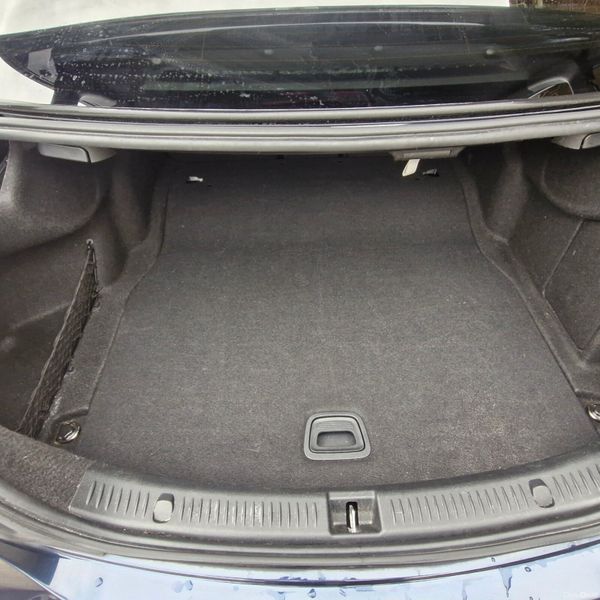 Mercedes-Benz E-Class 2022 383865665