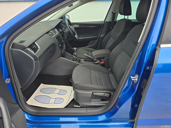 2015 SKODA OCTAVIA ELEGANCE MODEL RACE BLUE 383867223