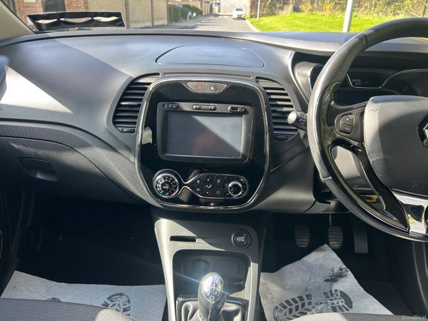 Renault Captur 2015(05/27) 383867797