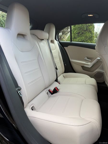 Now Reserved! 191 Mercedes-Benz A200 Auto 383877111