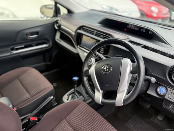 2015 Toyota Aqua hybrid Automatic 383883941