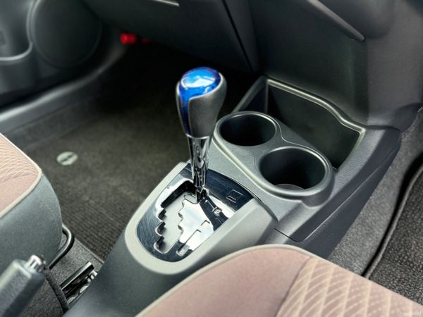 2015 Toyota Aqua hybrid Automatic 383883949