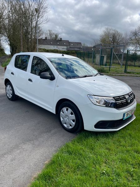 191 Dacia Sandero.. Low KMS.. Serviced.. Warranty 383812965