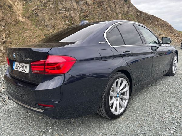 2016 BMW  330e - HUGE SPEC *LOW MILEAGE* 383816159