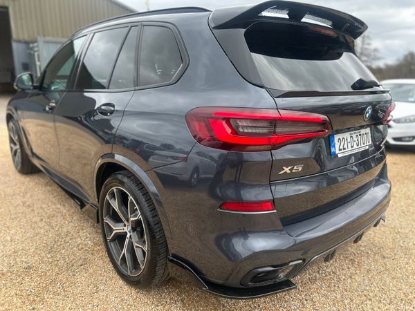 BMW X5 MSPORT WITH MSPORT LIP KIT 383817069