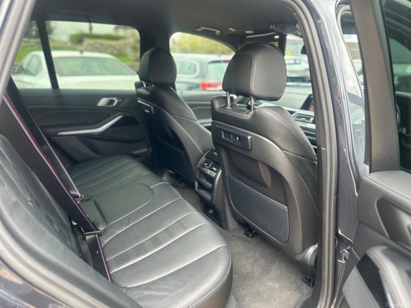 BMW X5 MSPORT WITH MSPORT LIP KIT 383817075