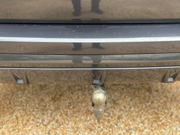 BMW X5 MSPORT WITH MSPORT LIP KIT 383817083