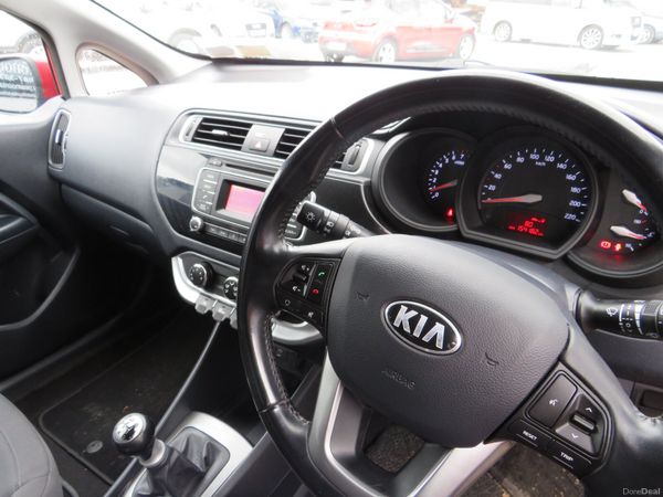 Kia Rio 2015 5DR 1.2 PETROL FULL SERVICE HISTORY 383818539
