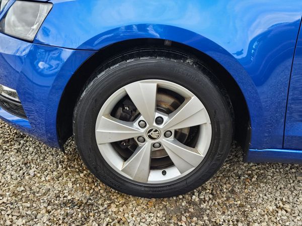 Skoda Octavia 2020  Low Mileage High Spec 383818995