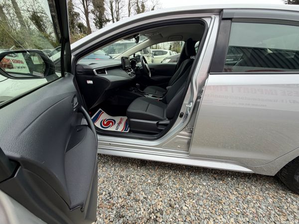 Toyota Corolla 2020/08 383949487