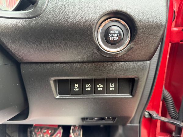 Suzuki Swift 2017 383950815