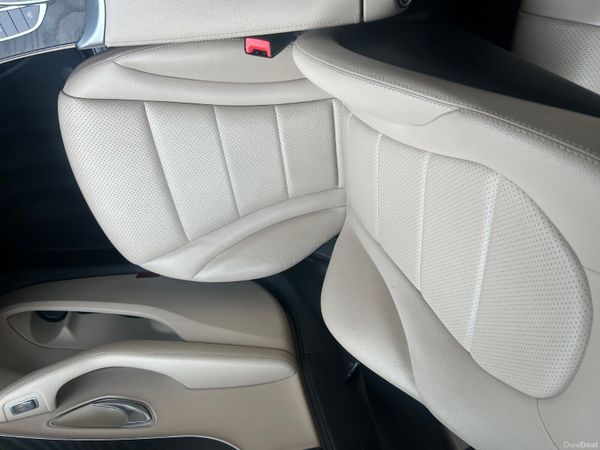 Mercedes-Benz C-Class 2016 AUTOMATIC(NCT 03/27) 383959171